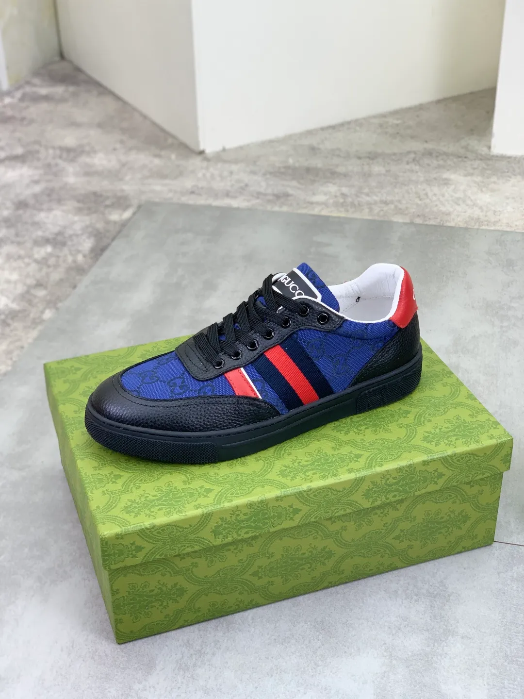 Men's men's shoes 💰P420💰【New style】(GUCCI) official website's latest 🎁🎁casual and fashionable men's shoes👟, hot style 💥 style is simple and elegant, exclusive for trendy men. Unique official website's latest brand double G element Elements 👑 Original Gucci decoration, fashionable and generous, original calfskin fabric ✅ Fully imported first-layer pigskin lining, official website designated wear-resistant, lightweight original rubber casual outsole, classic model taken in real life 🎬39-44 5️⃣ colors available